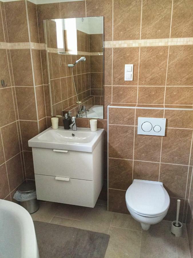 Gardenia Apartman Esztergom Exterior foto